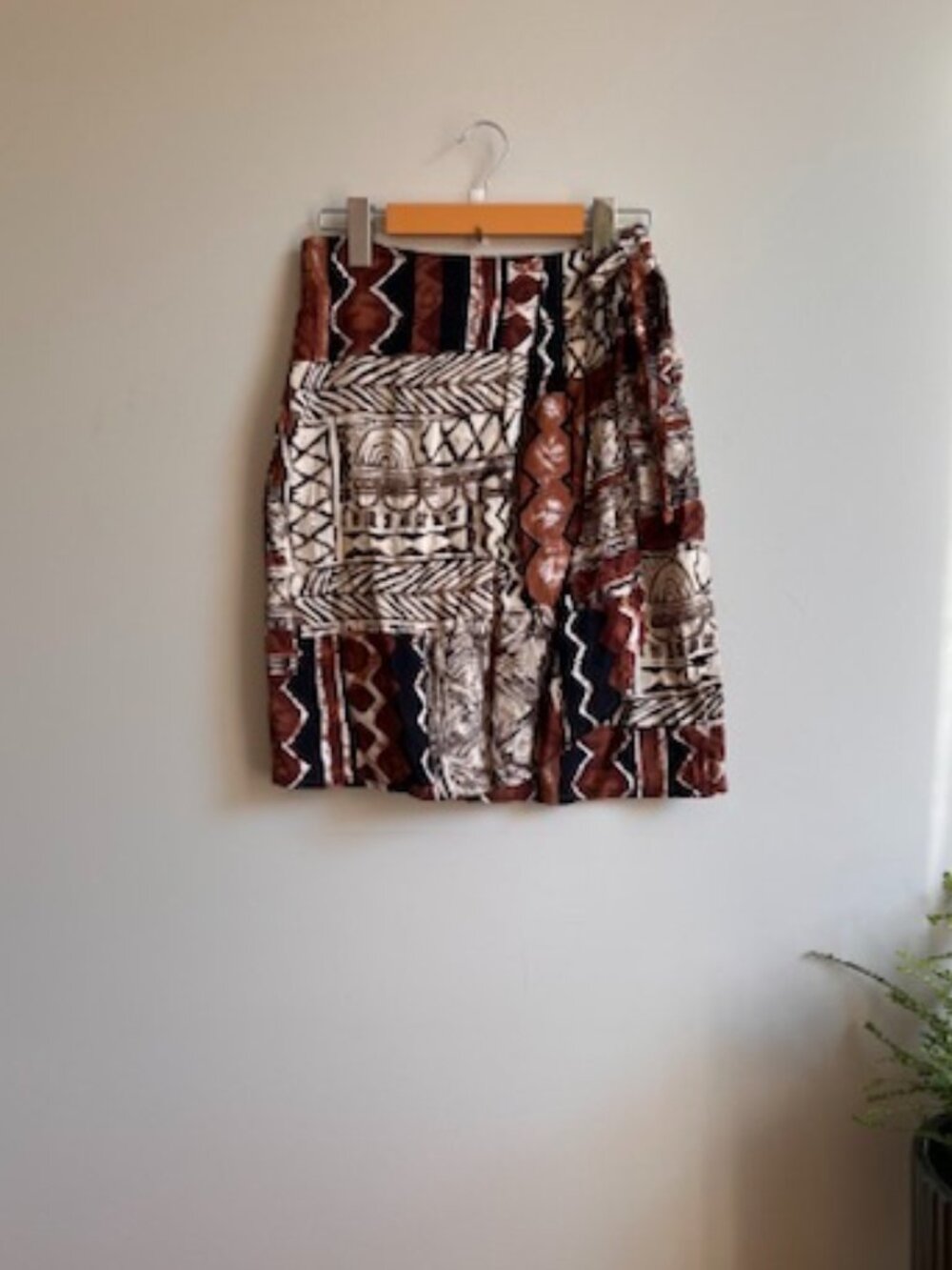 Katies Vintage Australian Wrap Skirt | Tribal Print Rayon | AUS Size 10